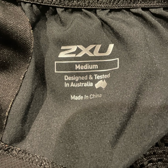 Mens 2XU Running Shorts. Lightweight and Flexible. Size Medium. Black - Picture 3 of 4